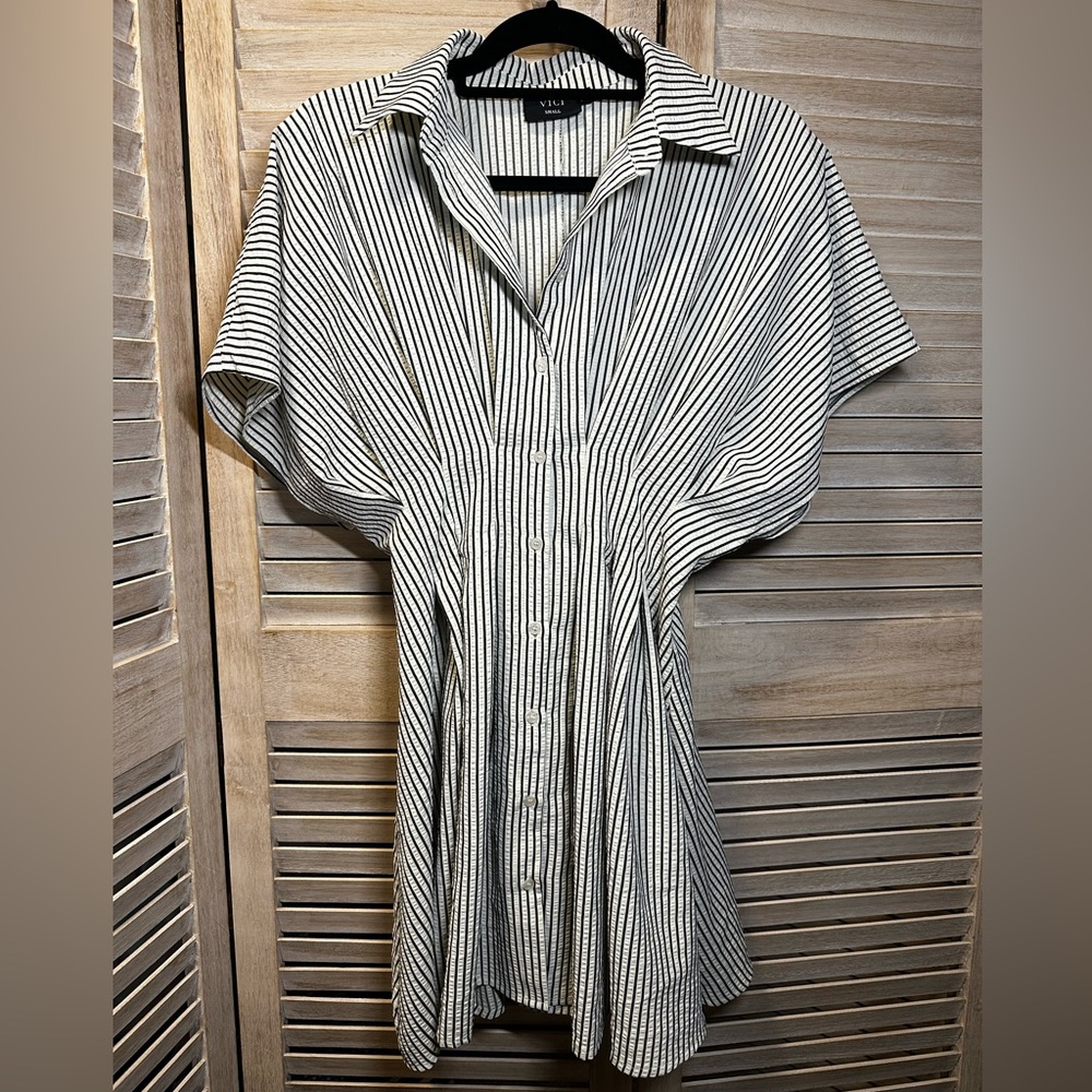 NWOT Vici Shirt Dress